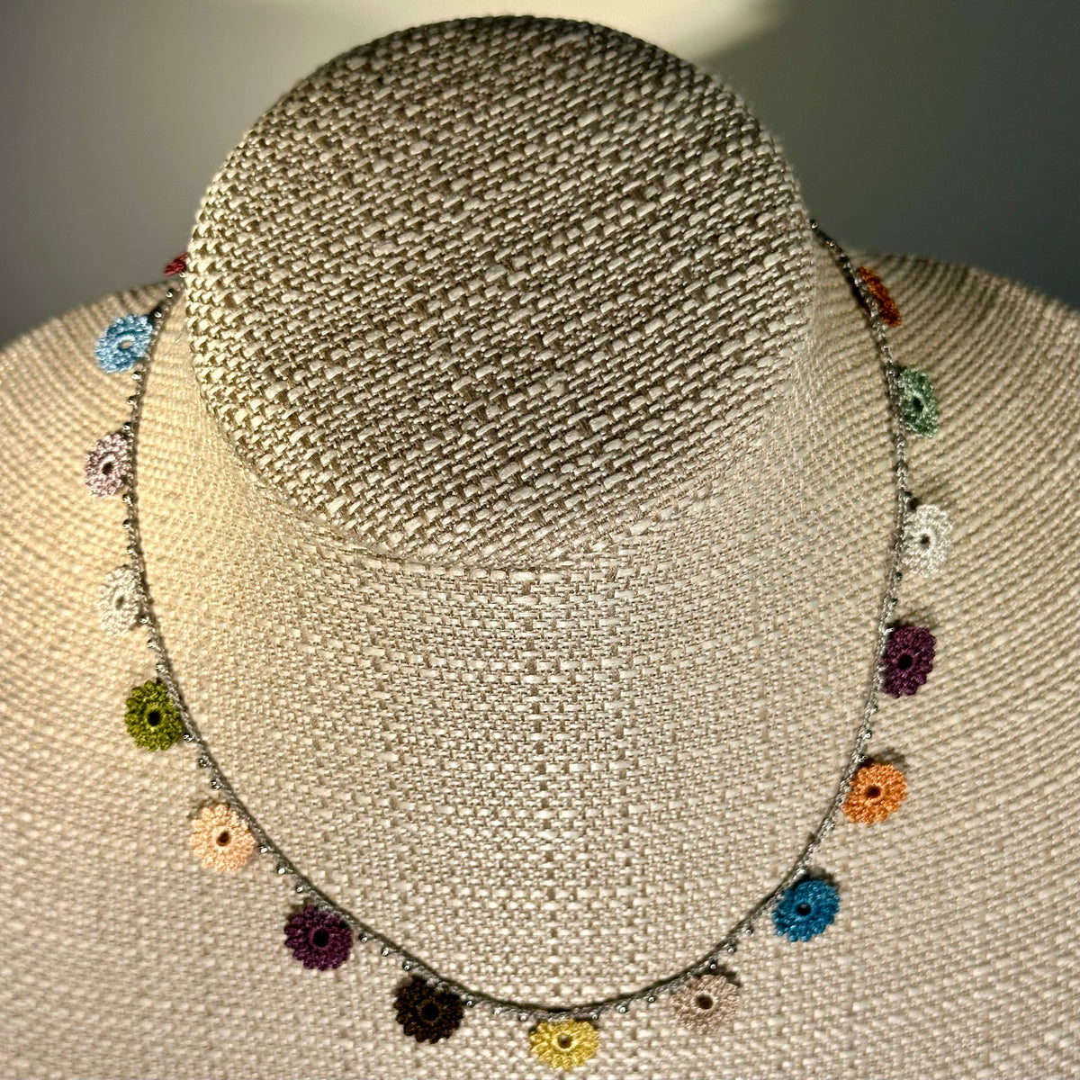 Classic Flower Short Crochet Necklace
