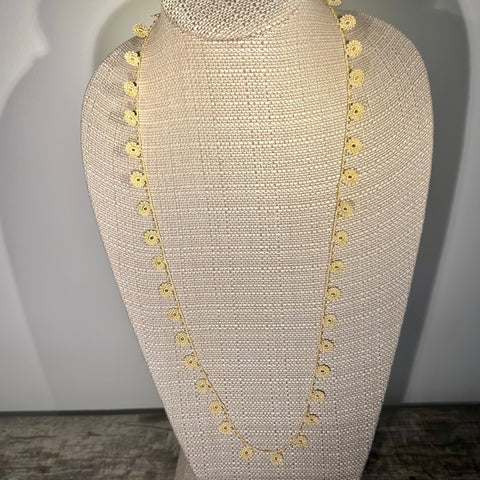 Classic Flower Medium Crochet Necklace