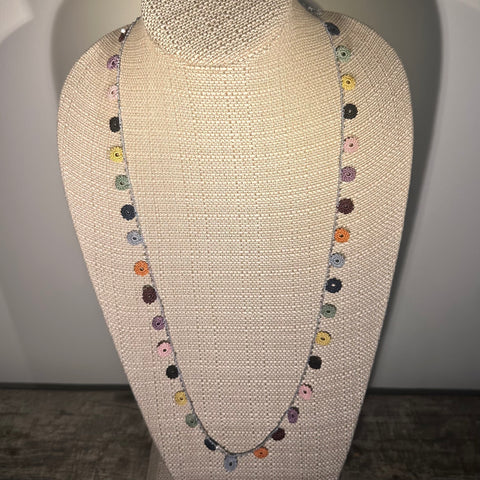 Classic Flower Medium Crochet Necklace