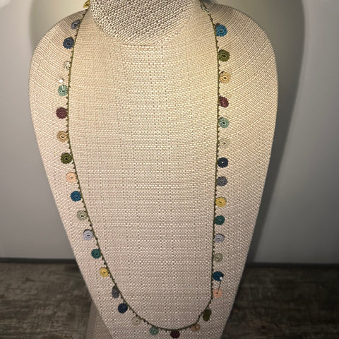 Classic Flower Medium Crochet Necklace